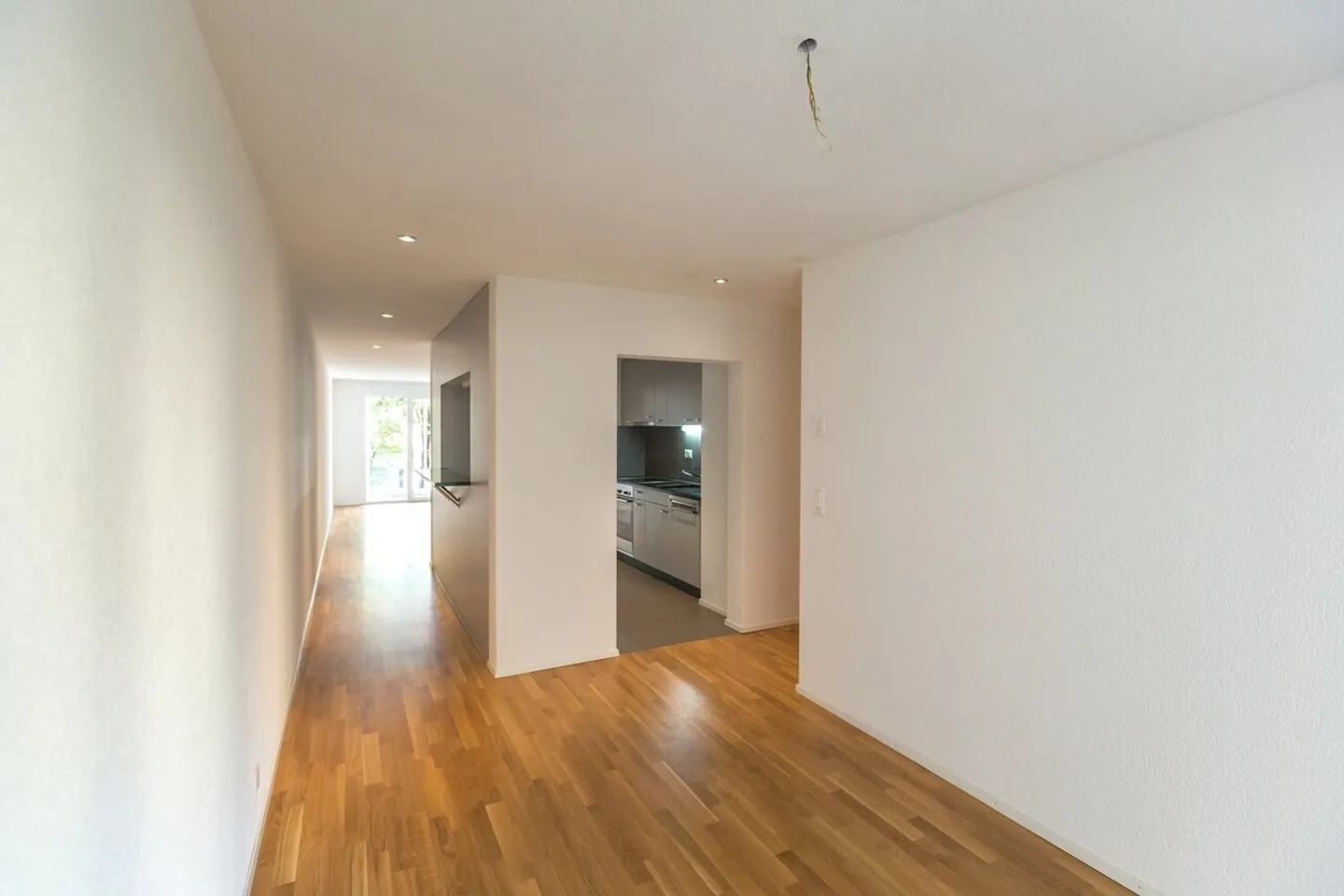 4.5 Room Apartment on the Ground Floor! - Photo 8 of 9