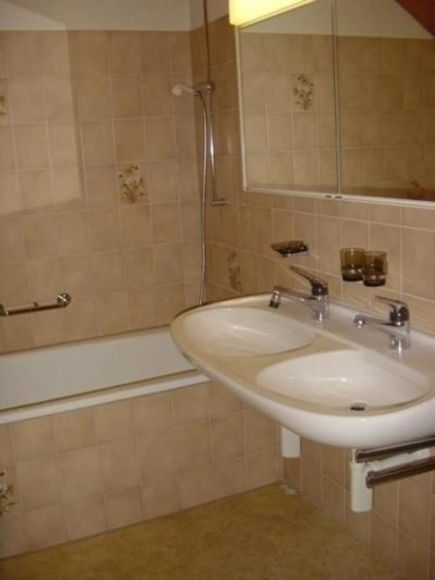 LOUER SANS CAUTION - Maison idyllique dans le vert - Photo 4 sur 6