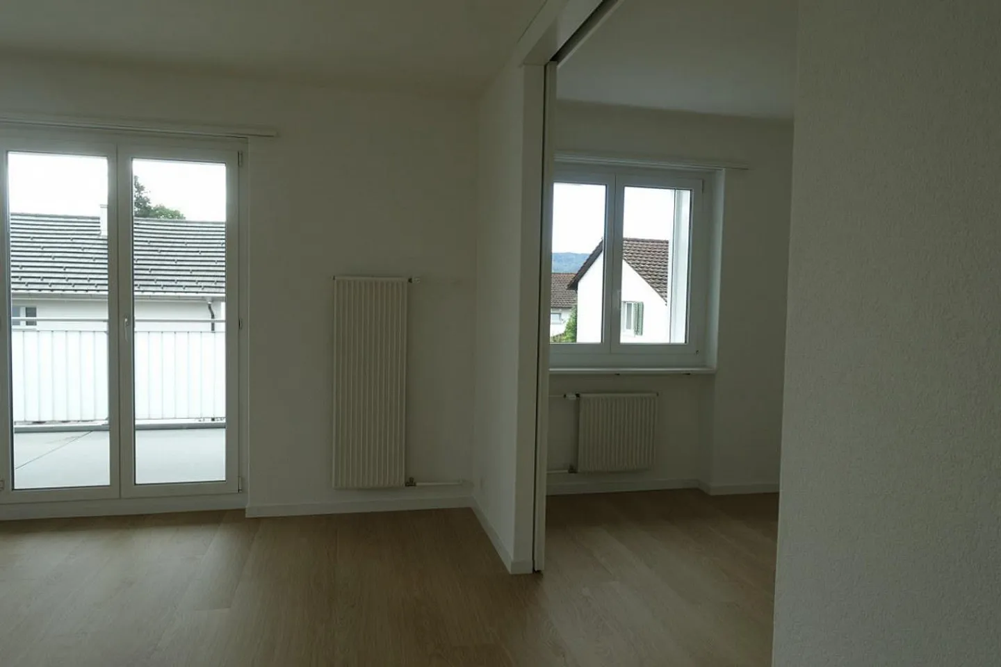 Single Apartment - Photo 4 of 15