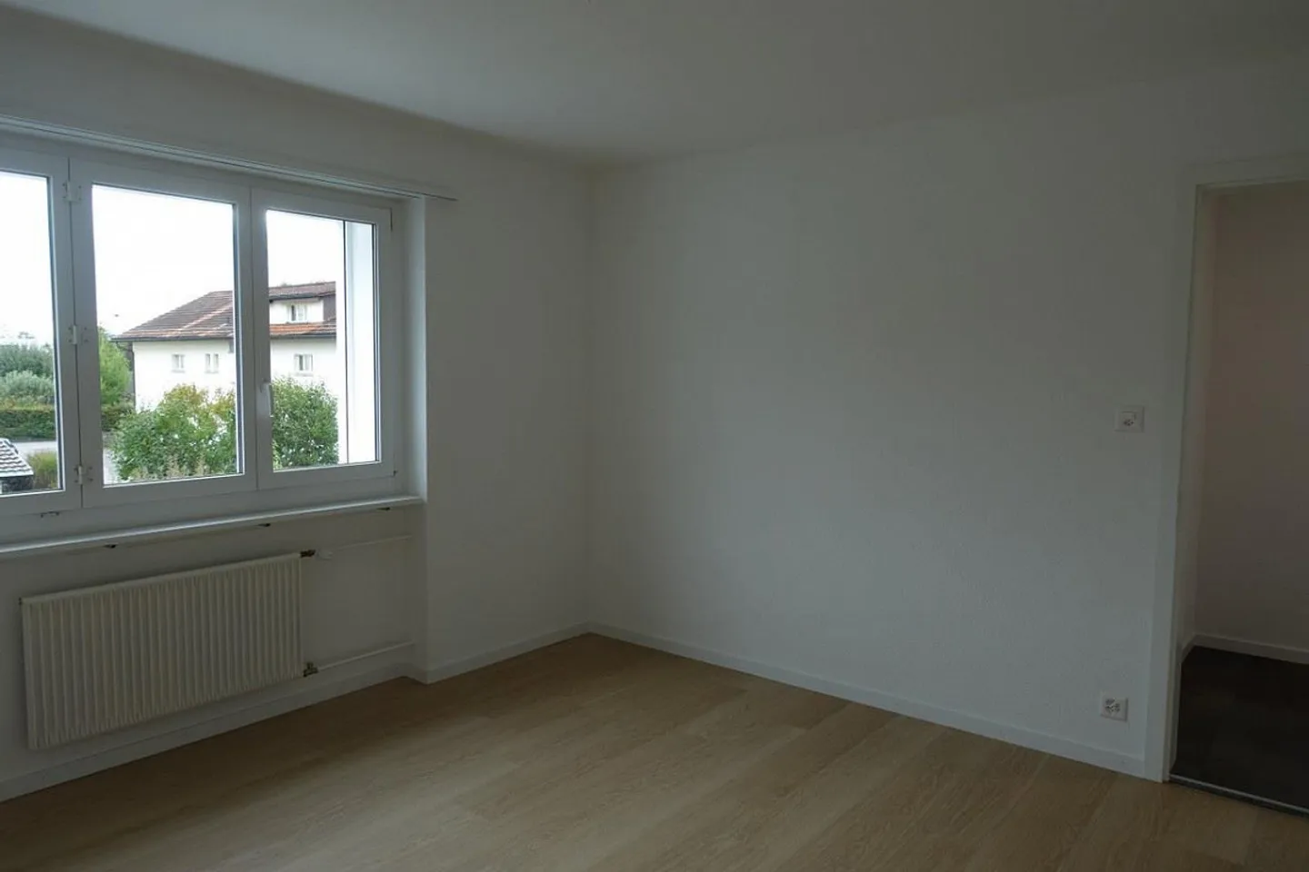Single Apartment - Photo 15 of 15