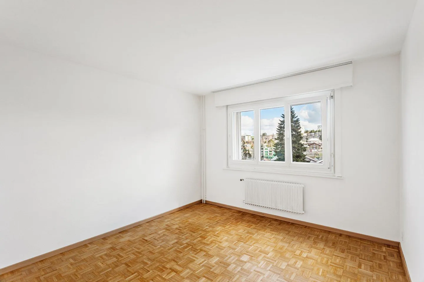 Appartamento con balcone in zona comoda - Foto 6 di 7
