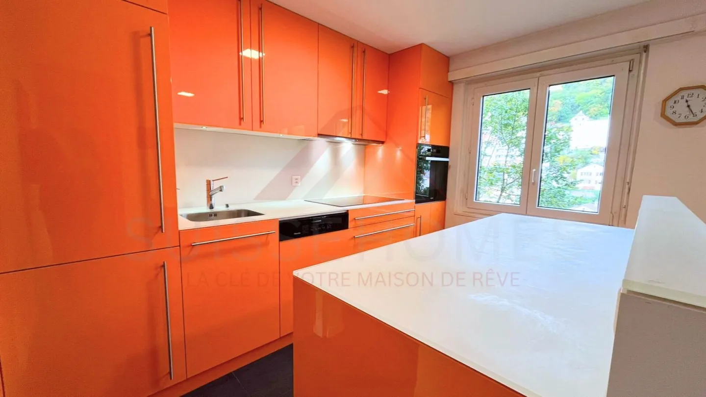 Exceptional lake view - Superb 4.5 room apartment of 128 m² with garage and high-end finishes in Neuchâtel - Photo 7 of 20