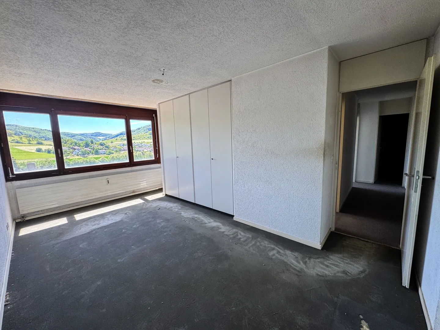 Vista ampia, spazio e potenziale: Casa a schiera a Magden - Foto 5 di 13