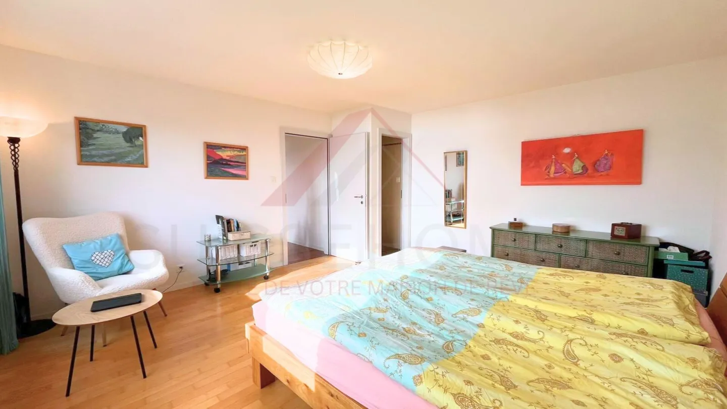 Exceptional lake view - Superb 4.5 room apartment of 128 m² with garage and high-end finishes in Neuchâtel - Photo 13 of 20