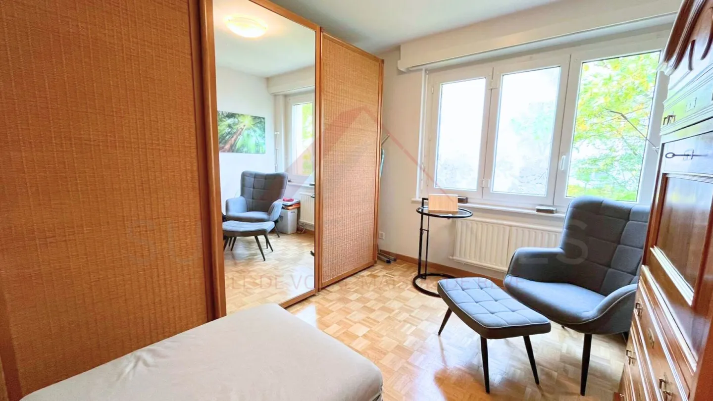 Exceptional lake view - Superb 4.5 room apartment of 128 m² with garage and high-end finishes in Neuchâtel - Photo 14 of 20