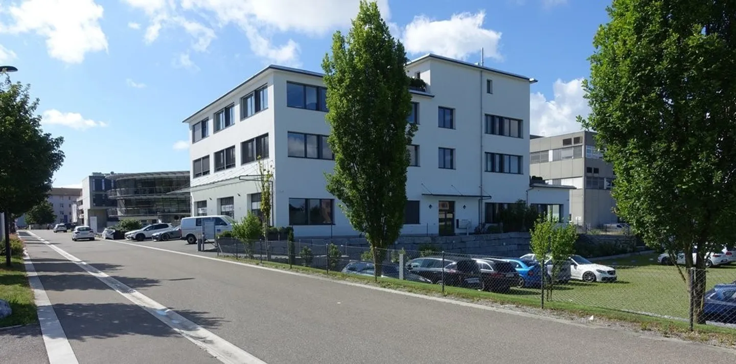 Your new office in Uster is waiting! - Photo 1 of 6