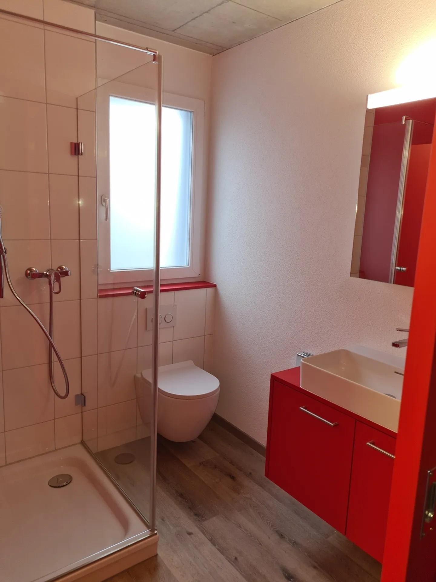 Möbliertes, modernes Studio mit Balkon an toller Lage - Foto 2 von 5