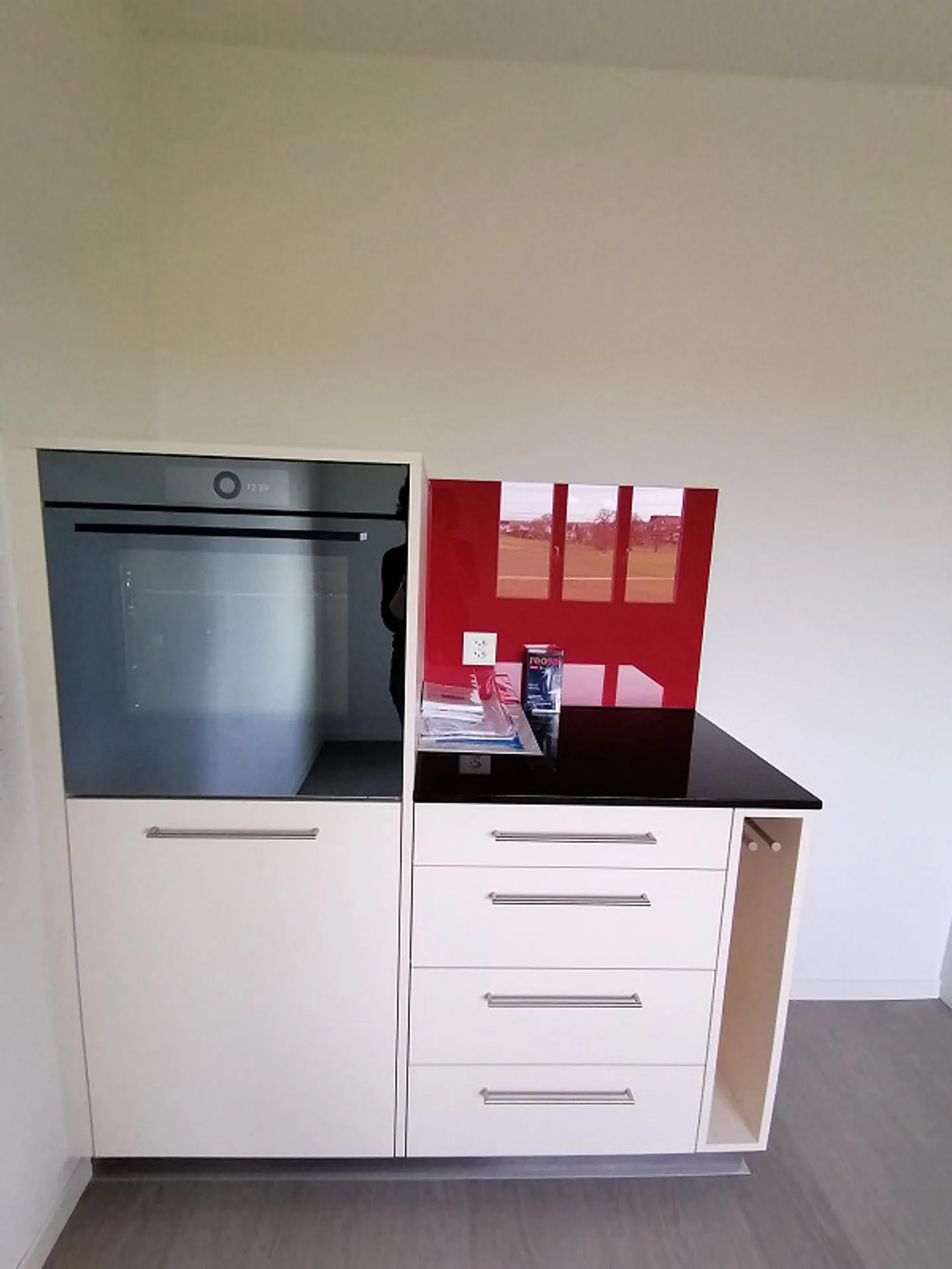 Bright 4-room apartment with balcony and terrace in Wünnewil - from 1.10. - Photo 4 of 10