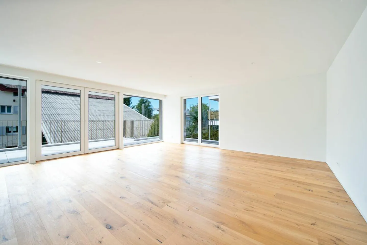 Appartamento luminoso di 2,5 stanze con vista sul Reno - Foto 2 di 9