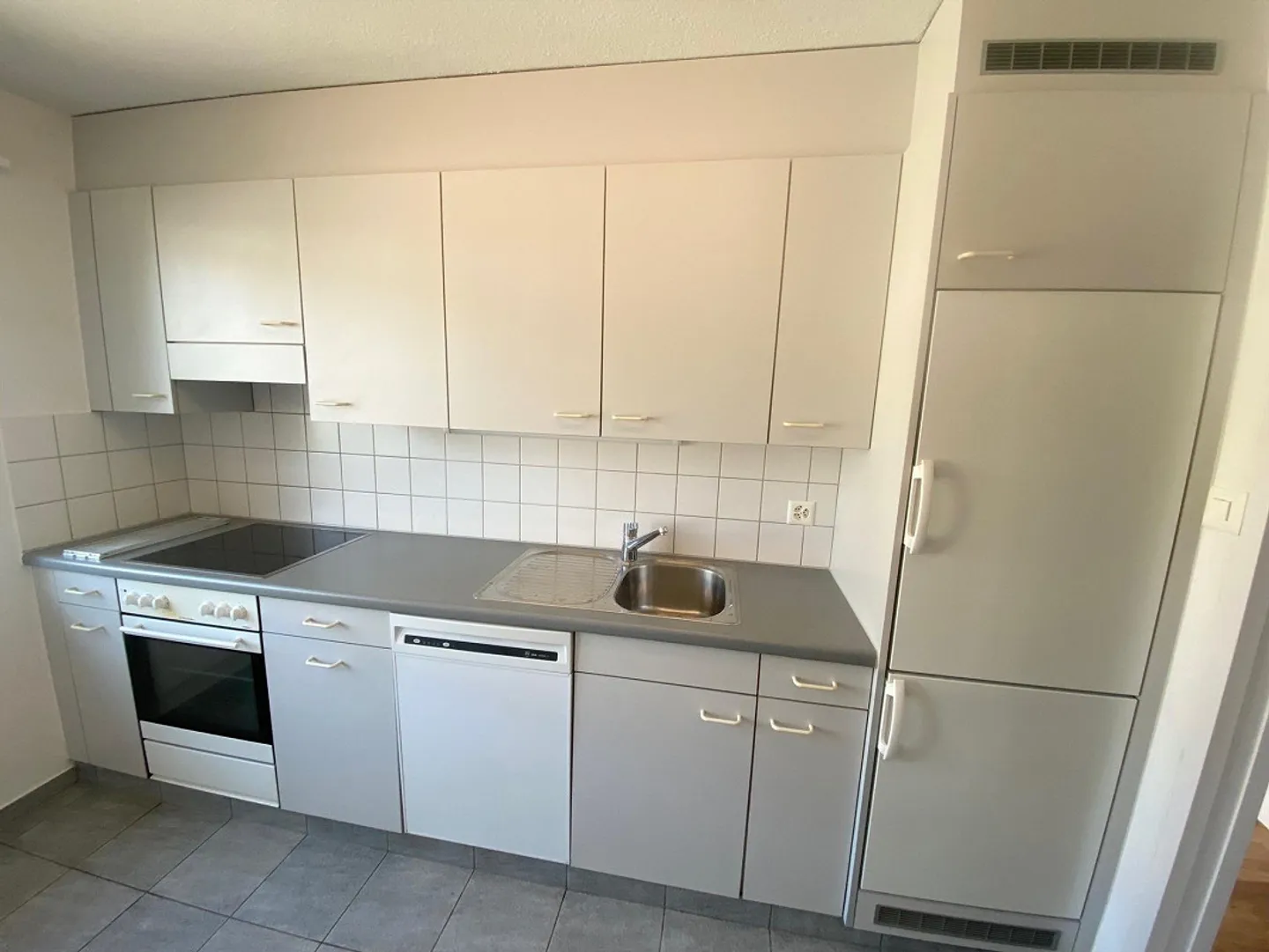 appartement situé au centre - Photo 3 sur 12