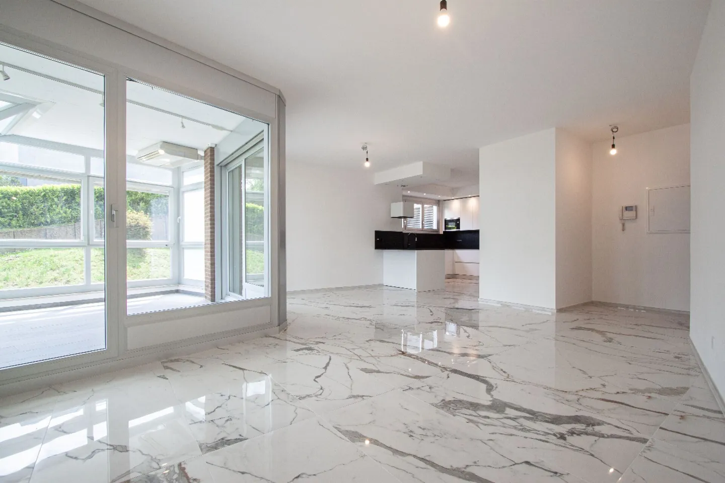 Moderno appartamento a Lugano - Foto 3 di 11