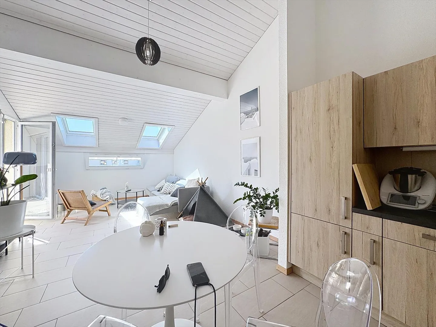 2.5 Room Apartment - Photo 1 of 11