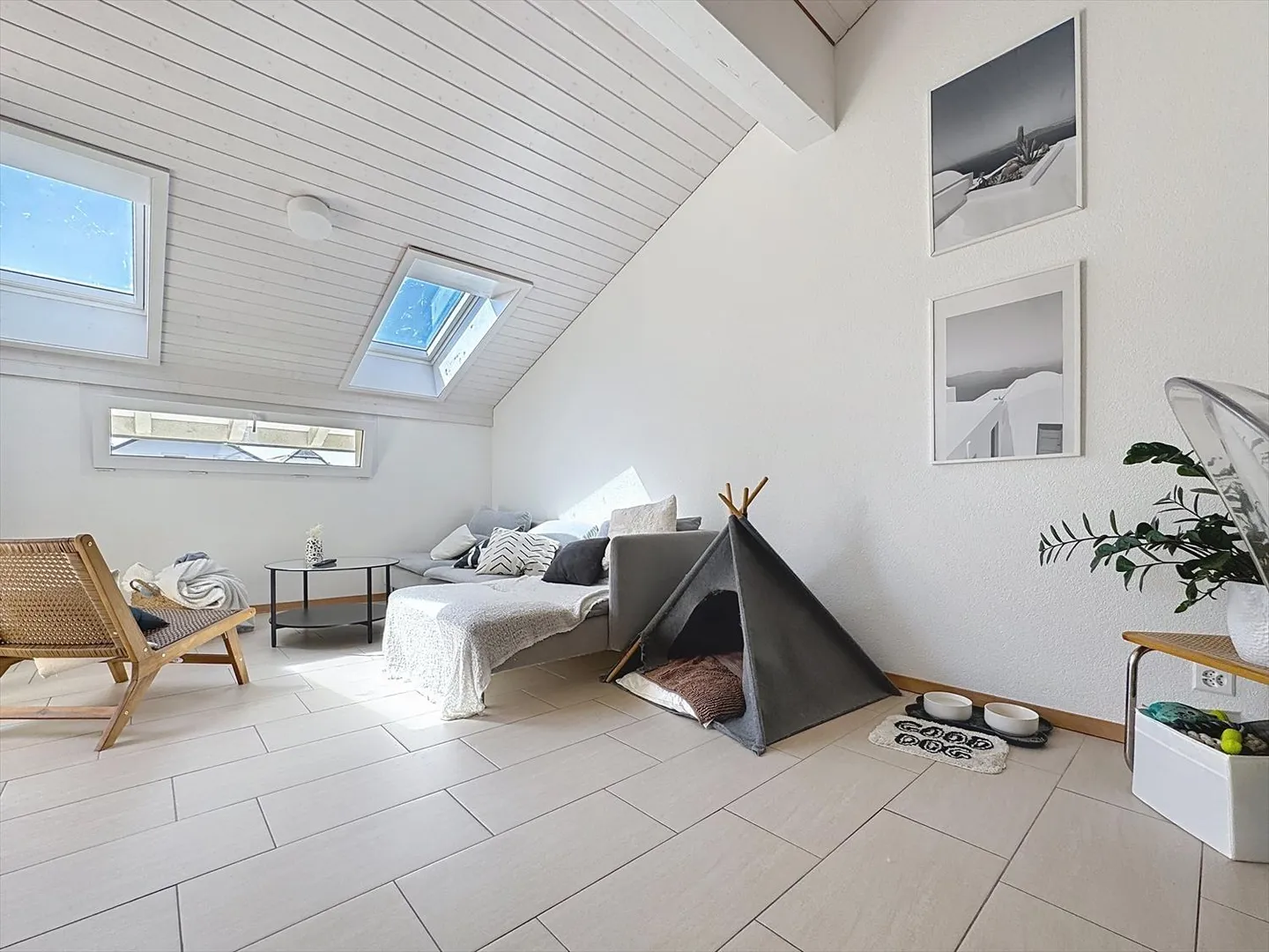 2.5 Room Apartment - Photo 2 of 11