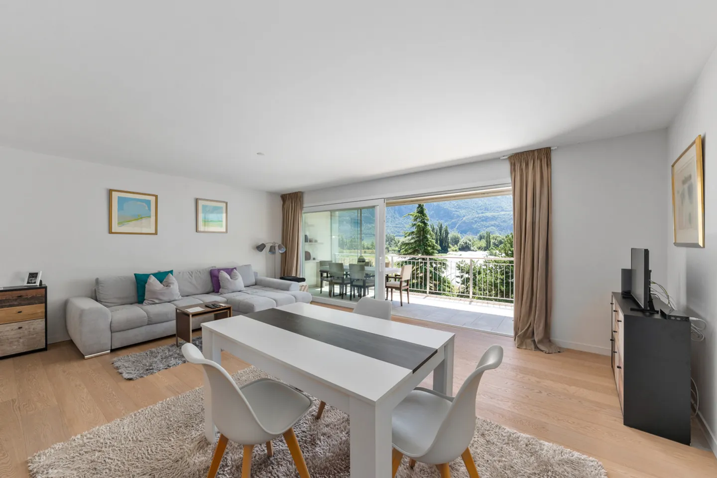 SAILLON - THE BATHS OF SAILLON - 3.5 ROOM APARTMENT HIGH VALUE - Photo 3 of 13