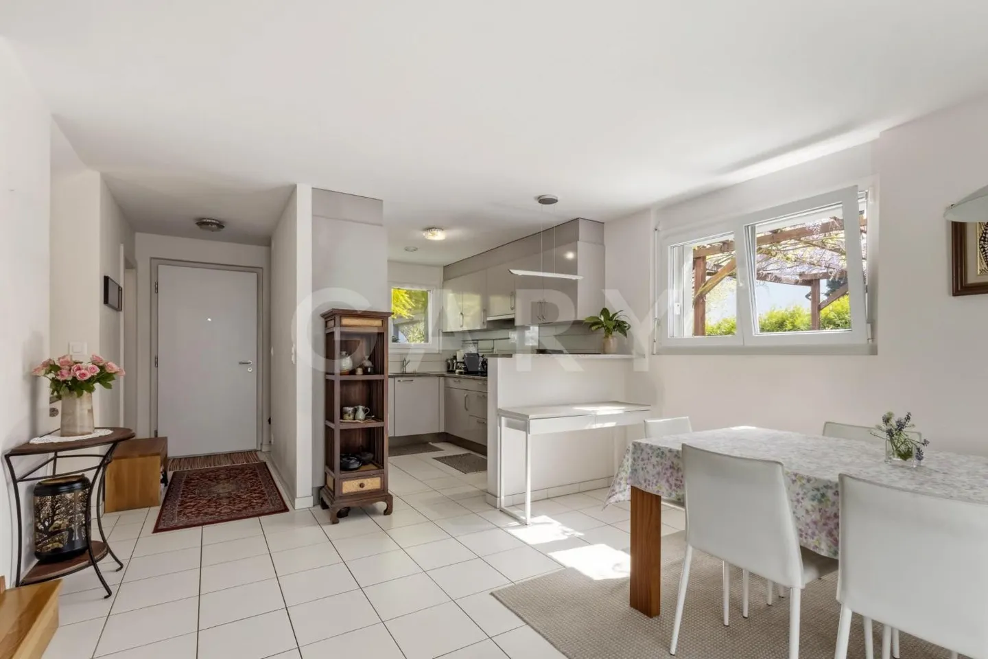 Incantevole casa unifamiliare THPE nel cuore di Meyrin-Village - Foto 4 di 12