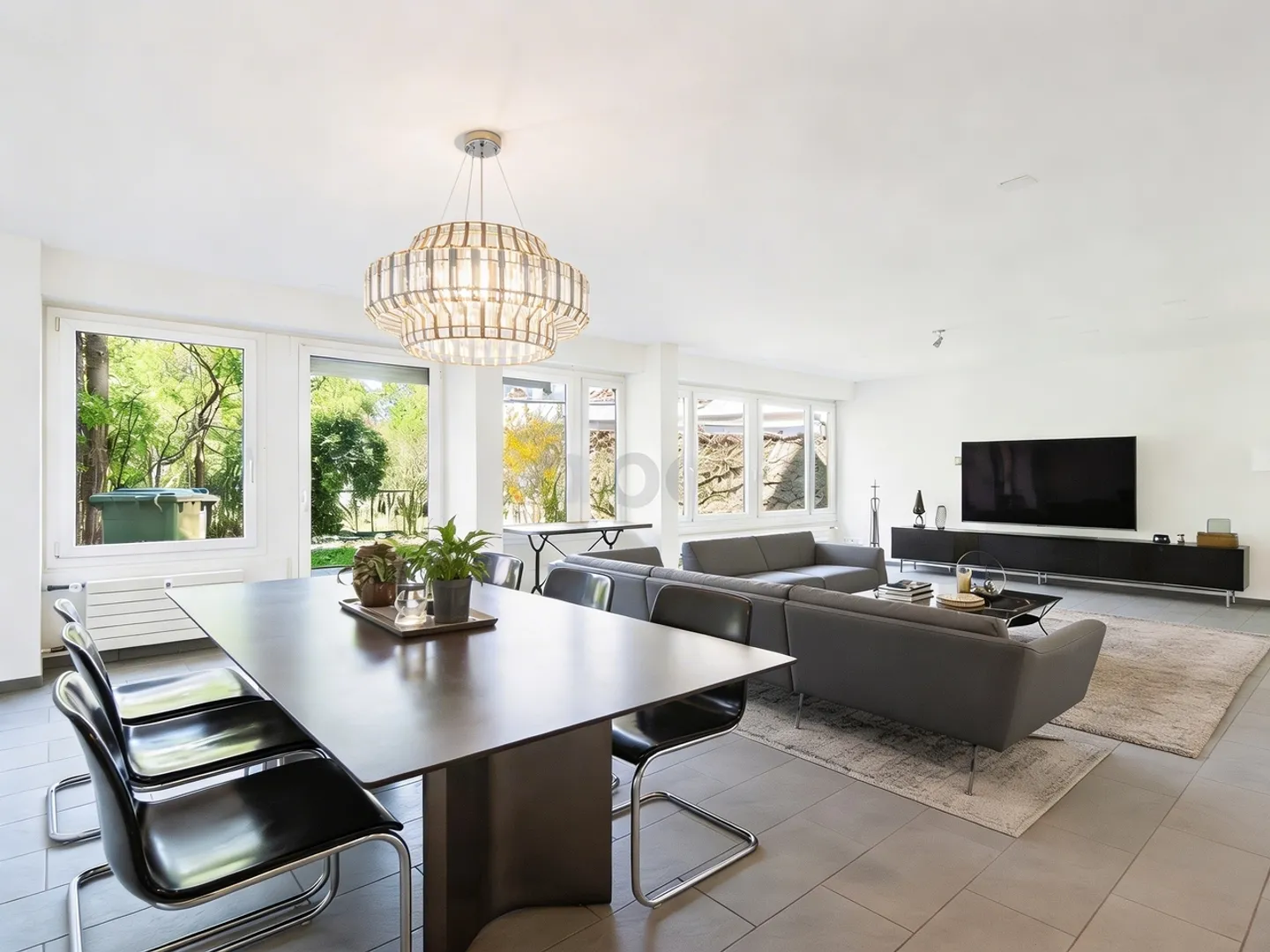Appartement moderne avec jardin à Bâle - Photo 1 sur 11
