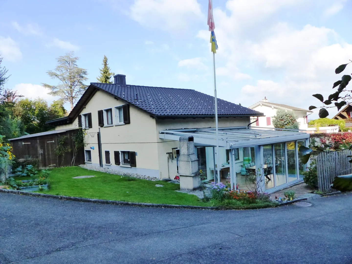 Accogliente grande casa unifamiliare di 6,5 stanze - Foto 1 di 21