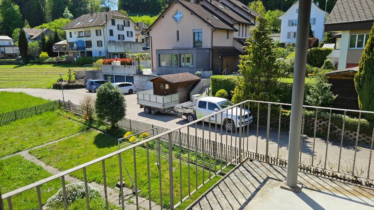6½ Room Residential House with 2 Apartments - Photo 5 of 16