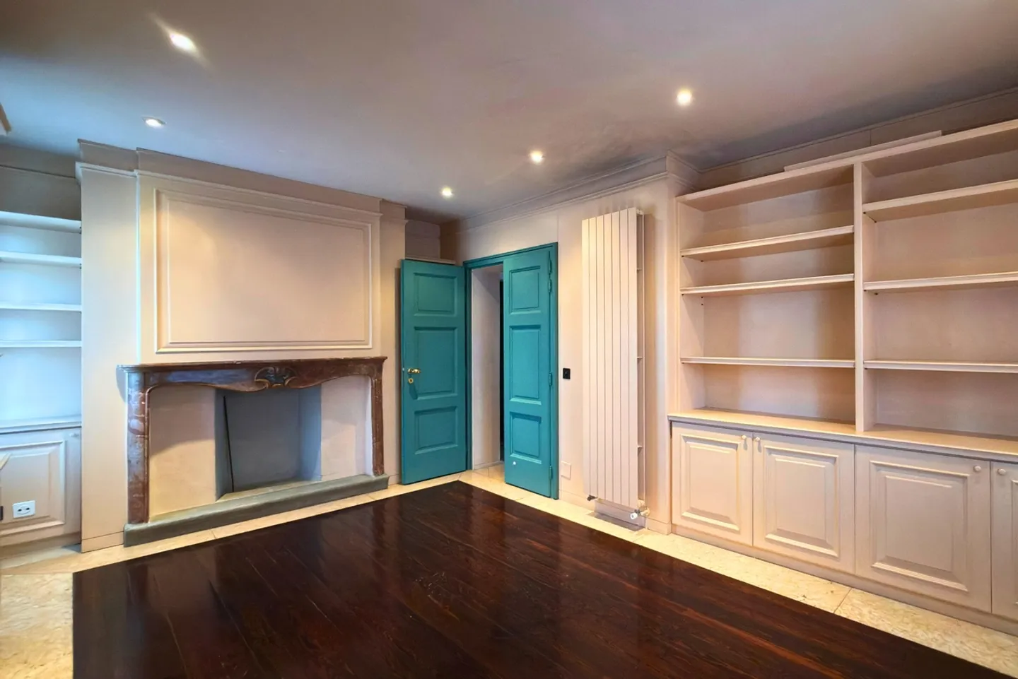 SPACIOUS PRESTIGIOUS APARTMENT IN THE HEART OF LUGANO - Photo 5 of 6