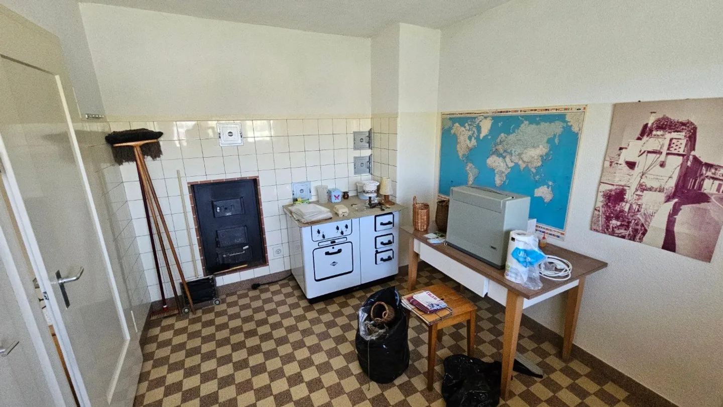 6½ Room Residential House with 2 Apartments - Photo 9 of 16