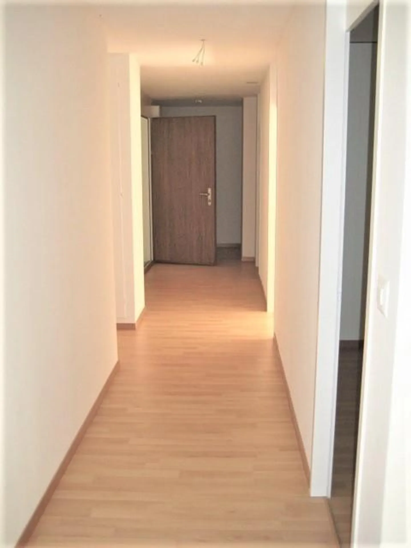 3.5-room apartment near shopping center - Photo 5 of 8