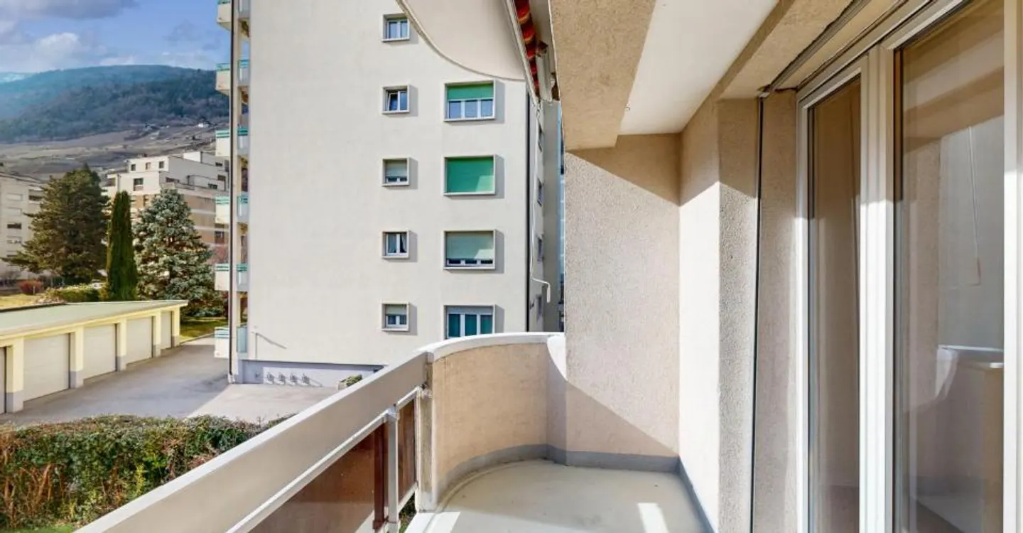 Spazioso appartamento di 3.5 locali in una zona tranquilla - Foto 9 di 9