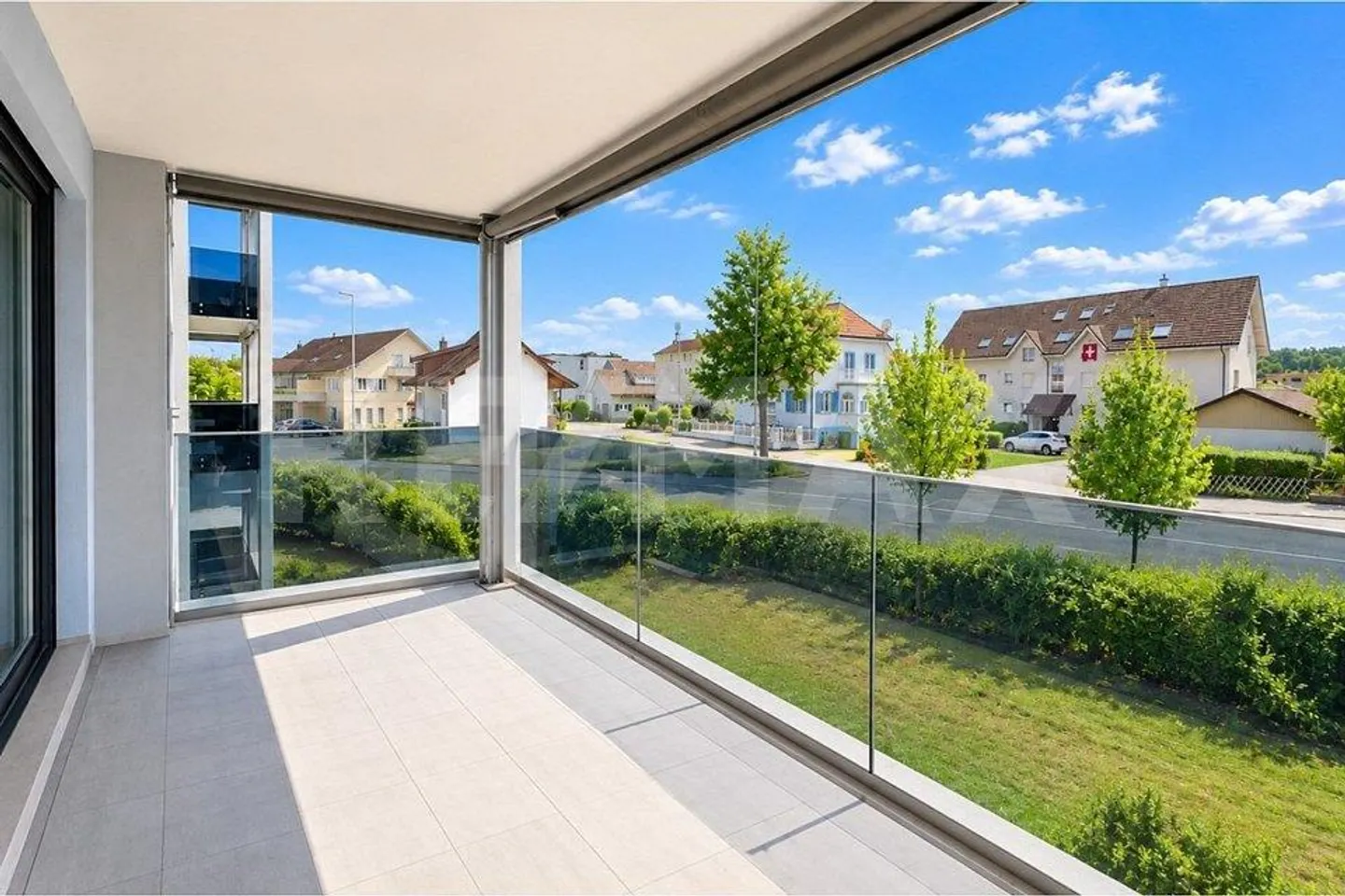Modernes Apartment mit Balkon - Foto 4 von 13
