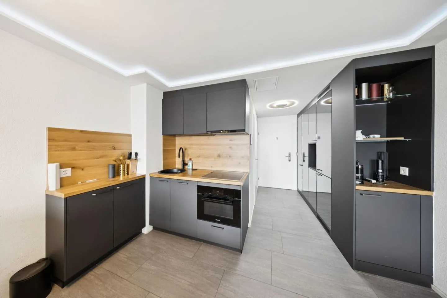 Charming 3.5-room apartment with kitchen and bathroom, bright - Photo 9 of 13