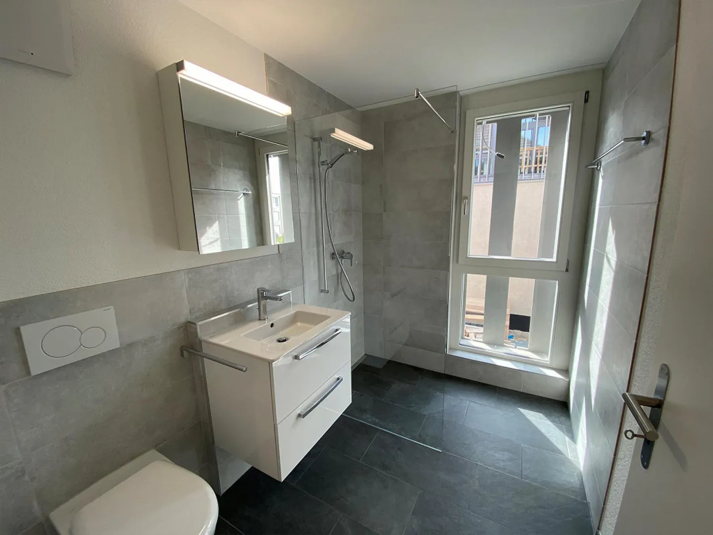 Modern single apartment in tax-efficient Wiesendangen - Photo 7 of 10