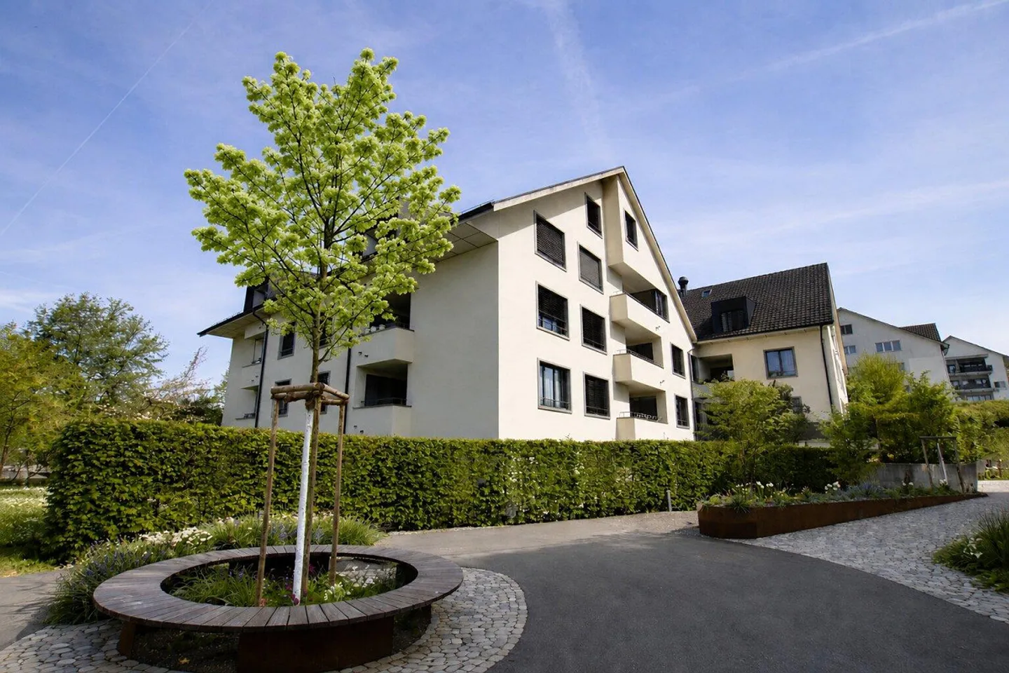 Modern 3.5-room apartment for rent in Mettmenstetten - Photo 1 of 9