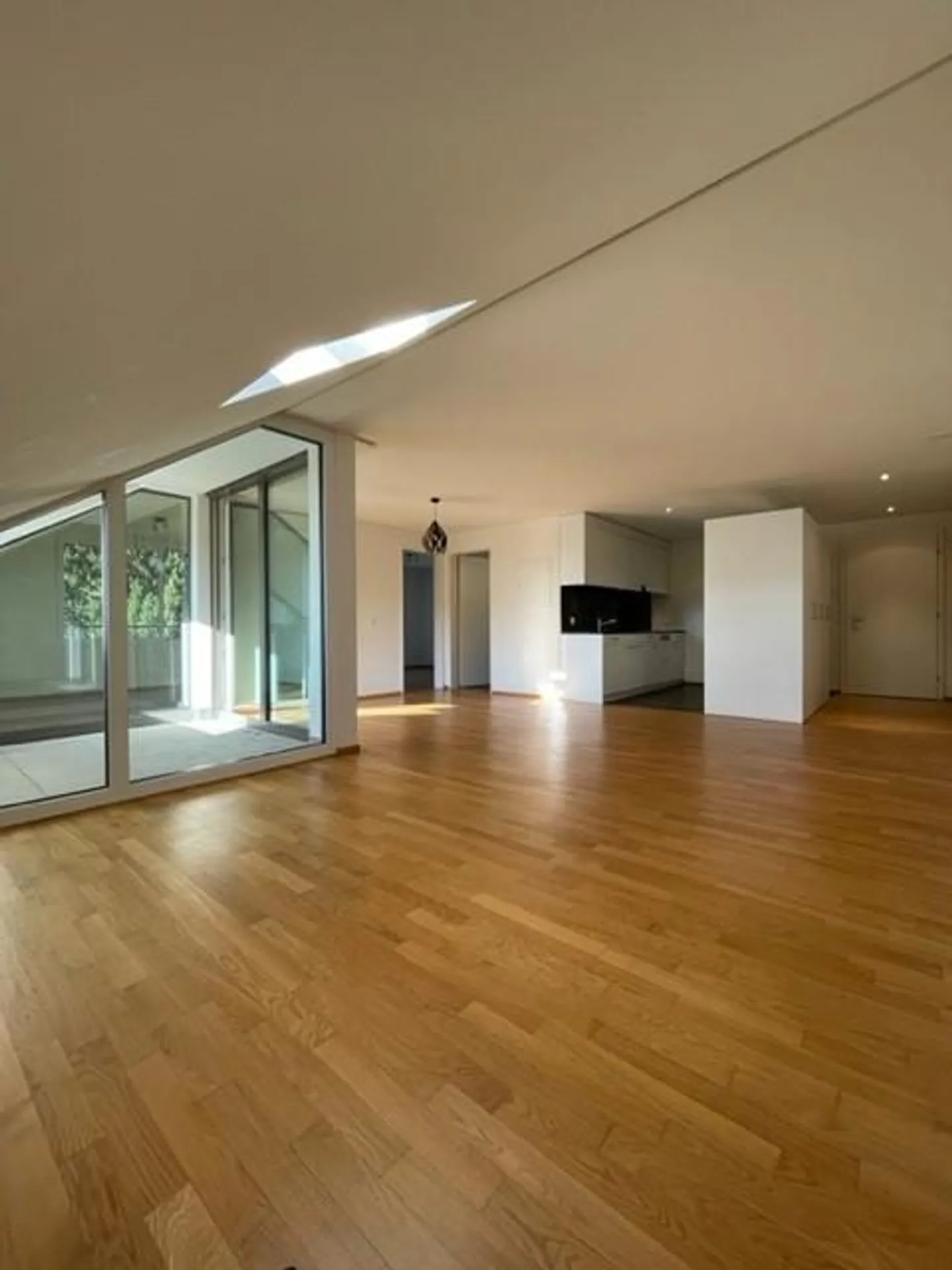 Modern 3.5-room apartment for rent in Mettmenstetten - Photo 4 of 9