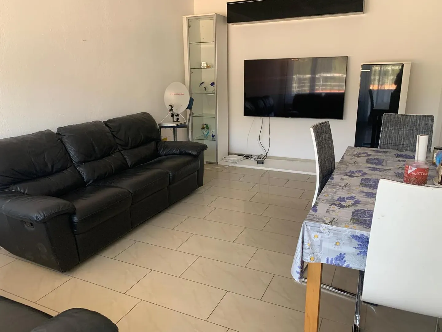 4 ROOM APARTMENT IN ZURICH, FURNISHED, TEMPORARY - Photo 1 of 10