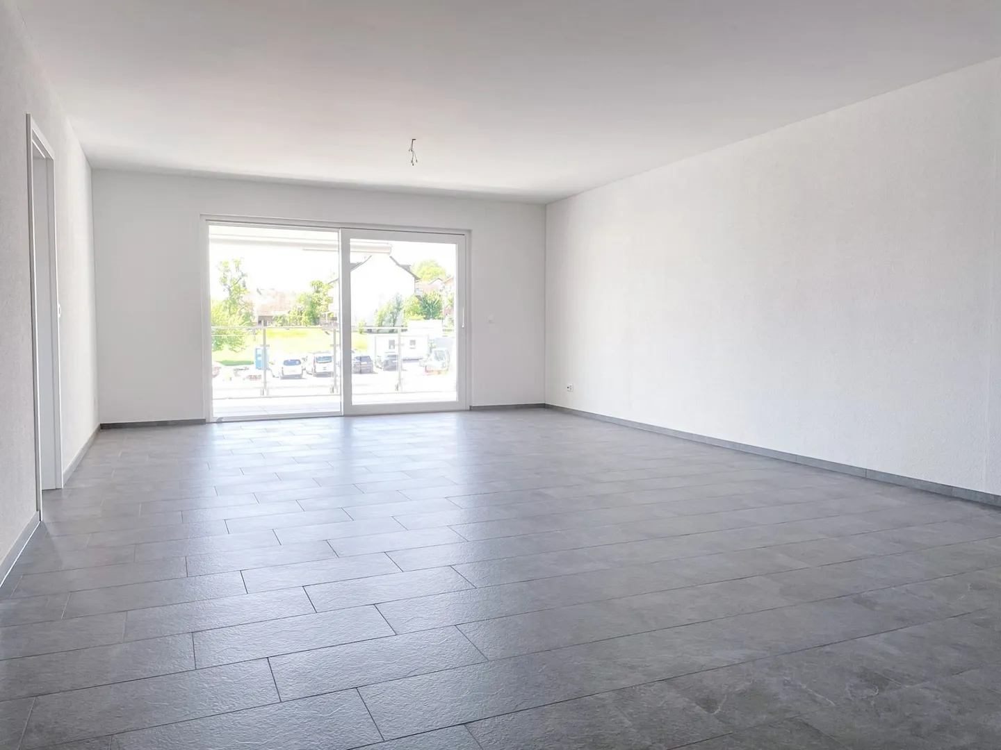 Appartamento giardino esclusivo 3½ locali nella migliore posizione a Reitnau! - Foto 3 di 9