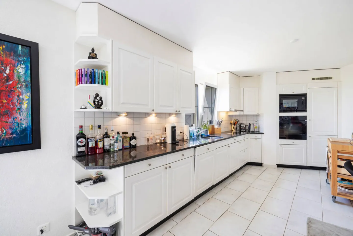 Spacious 5.5-room apartment with terrace and large garden - Photo 5 of 12