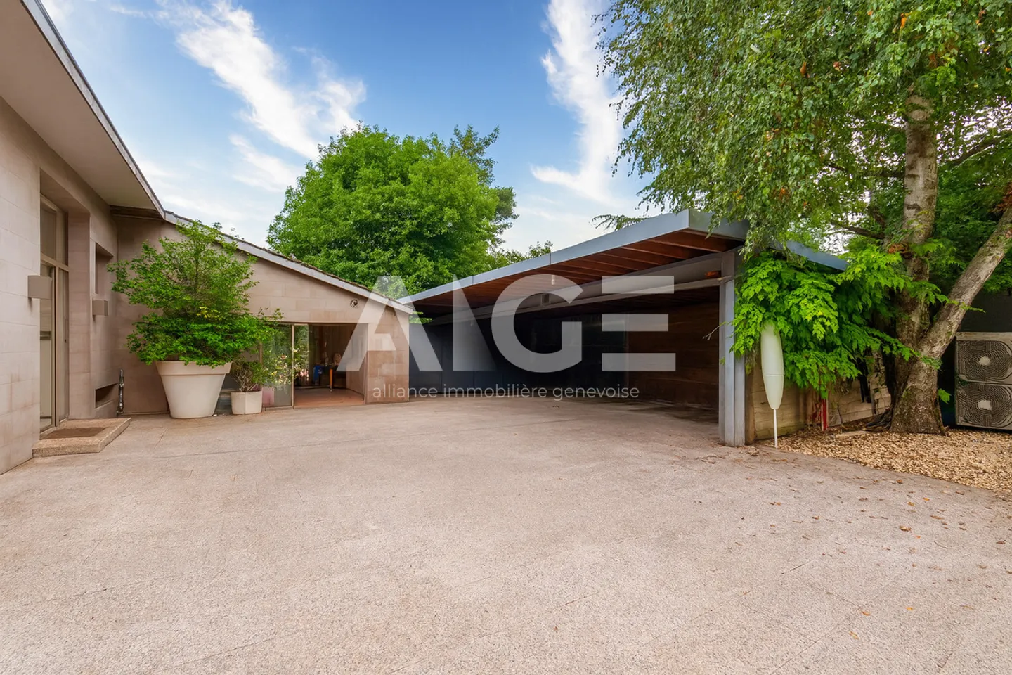 Superbe villa de plain-pied au coeur du Triangle d'Or - Photo 9 sur 9