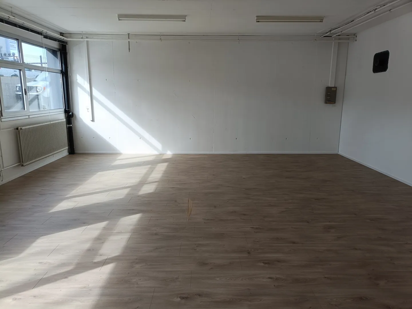 A LOUER, BUREAU-LOCAL DE STOCKAGE - Photo 1 sur 4