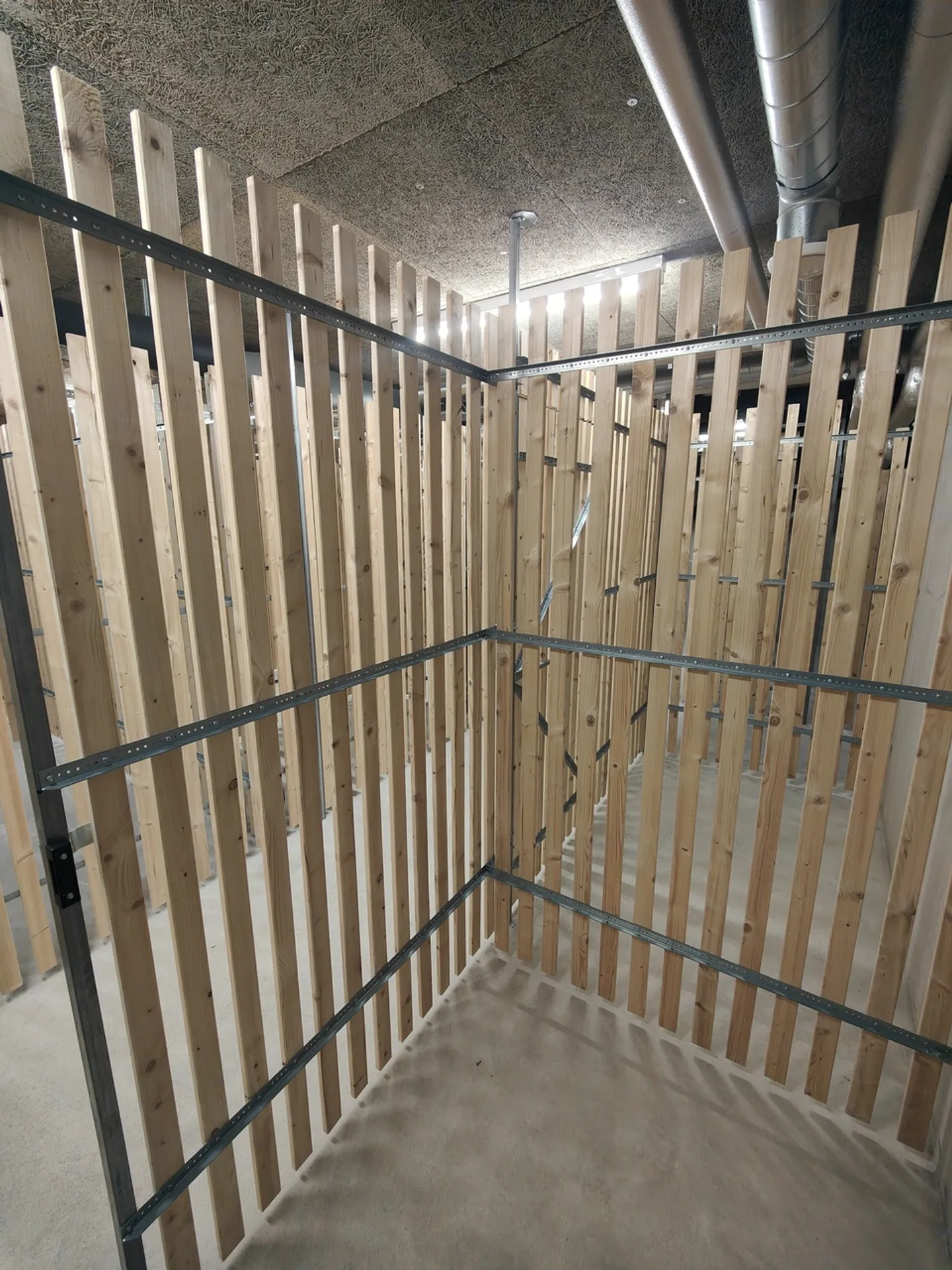 2.78m2 Storage Room Kriens - Nidfeldstrasse 2U - Photo 2 of 9
