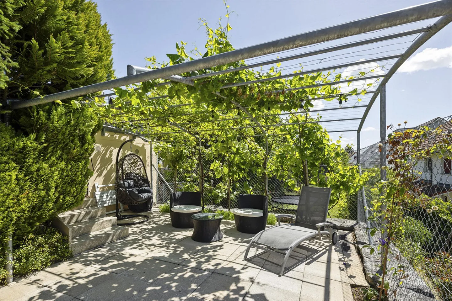 Oasi familiare con un'oasi di giardino da sogno in una posizione tranquilla - Foto 12 di 13