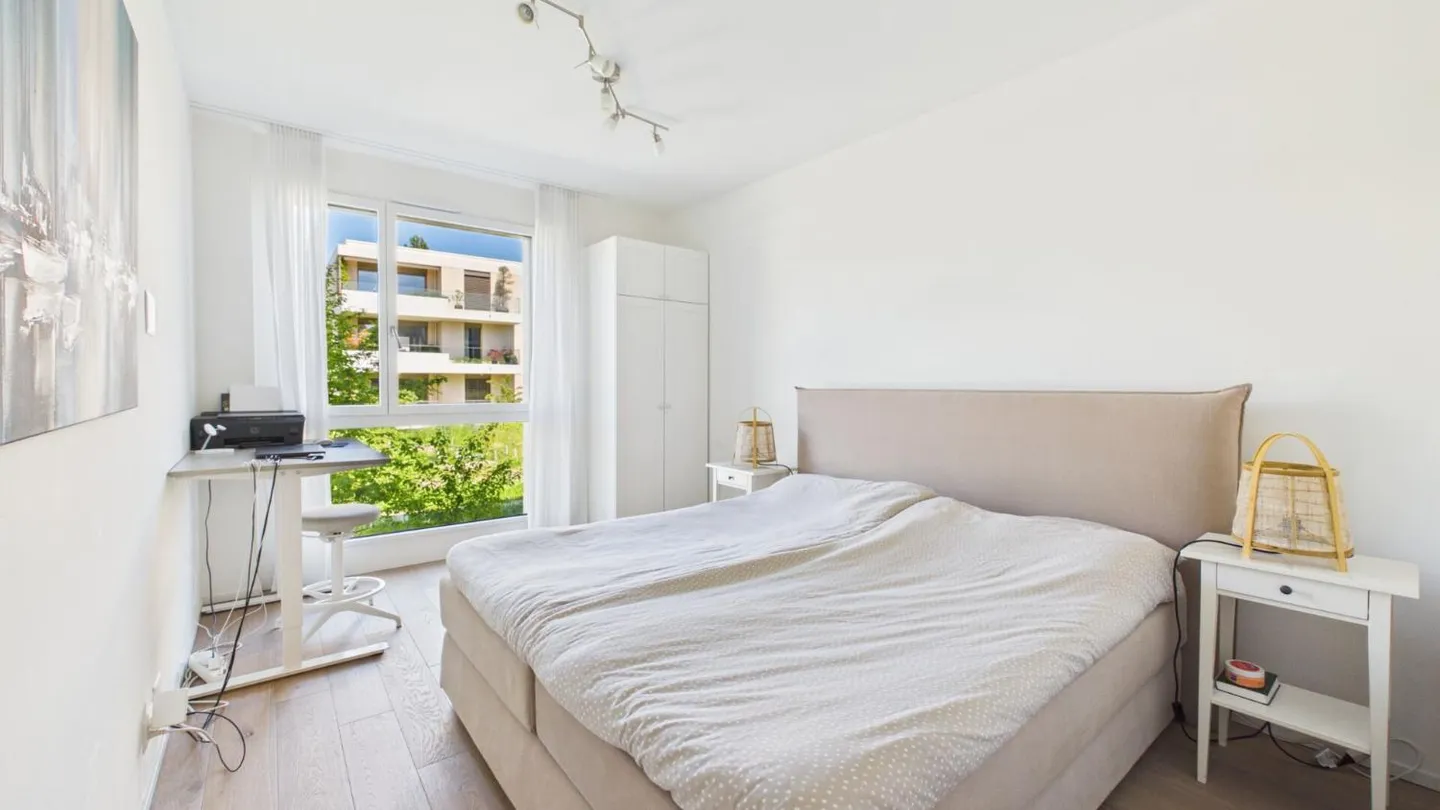 Im Herzen einer privilegierten Residenz entdecken Sie eine außergewöhnliche 5-Zimmer-Wohnung, in der Komfort - Foto 8 von 13