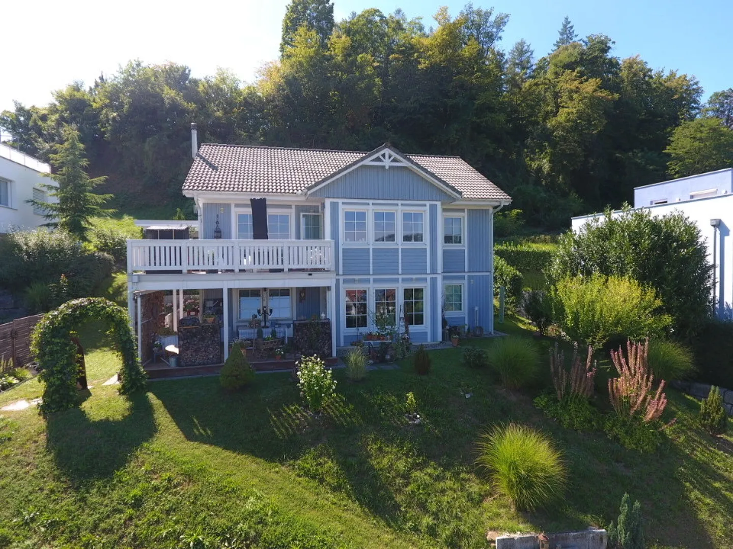 Einzigartiges, freistehendes Schwedenhaus mit herrlicher Fernsicht - Foto 1 von 11