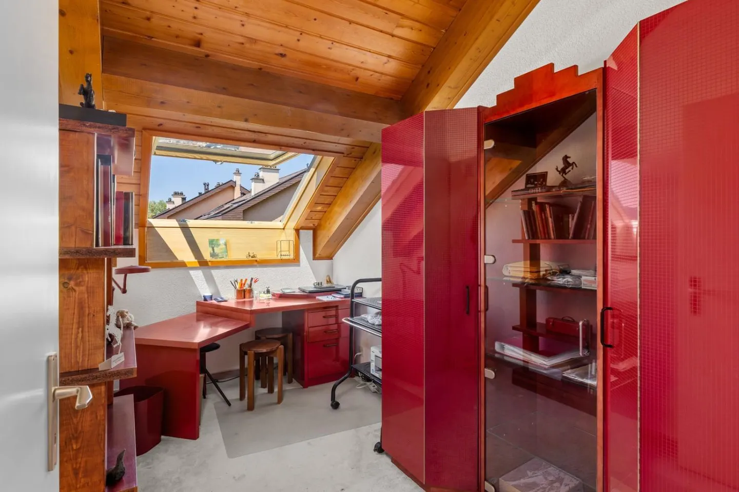 Duplex apartment for renovation in a sought-after residential area - Photo 10 of 13