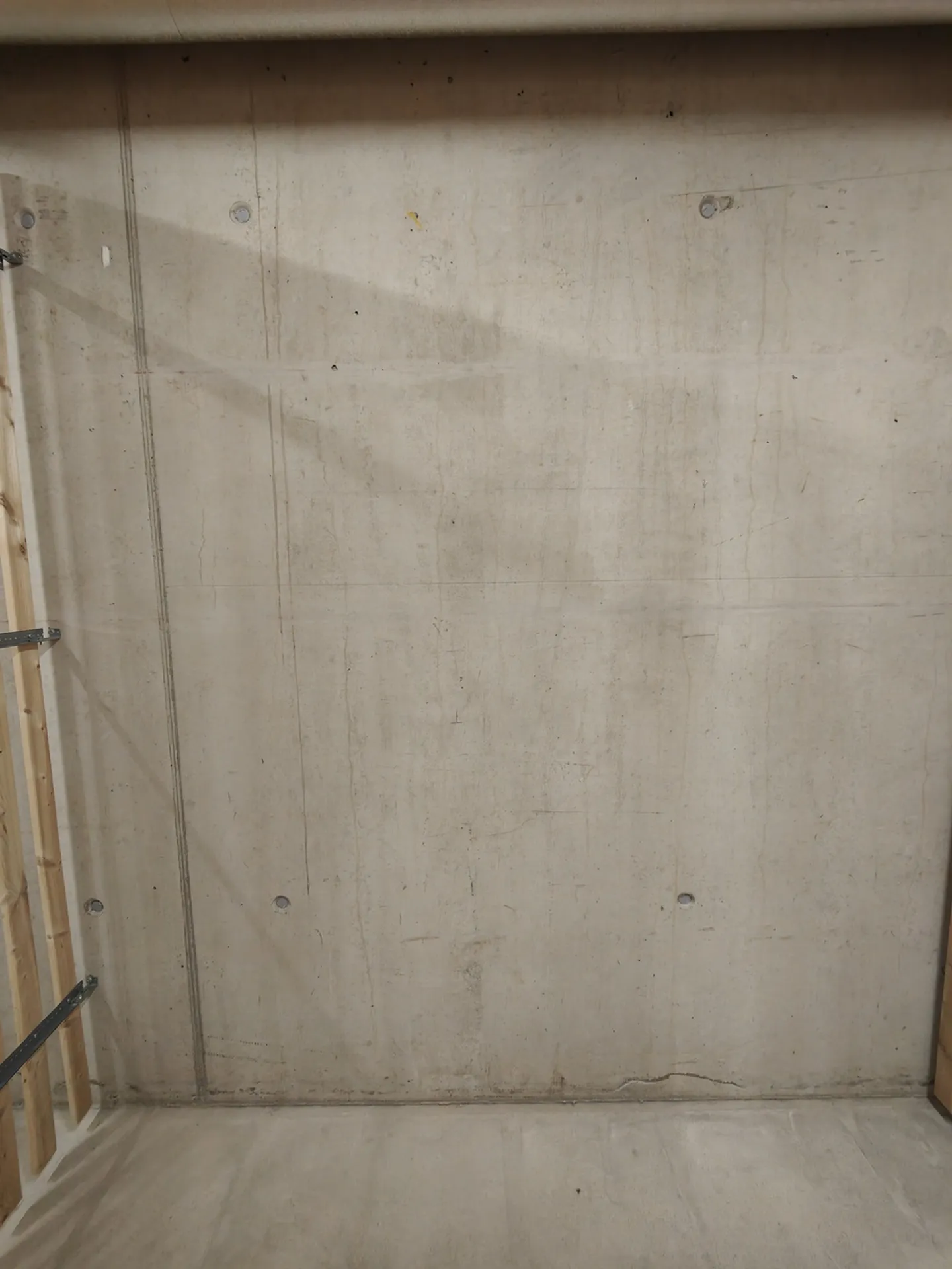 2.78m2 Storage Room Kriens - Nidfeldstrasse 2U - Photo 7 of 9
