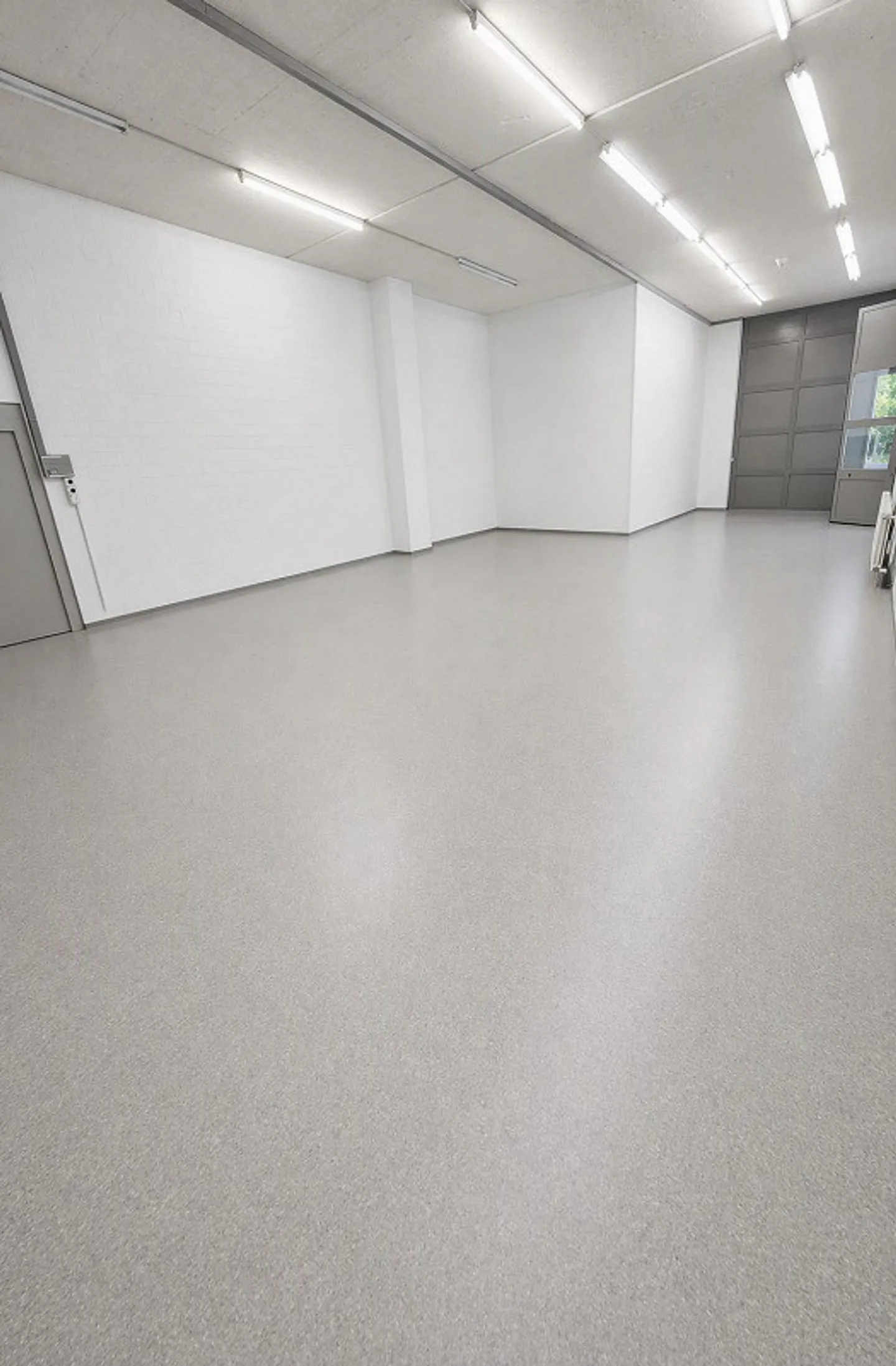 Commercial Building Bernstrasse Dietikon - Attractive Commercial Space on the Ground Floor - Photo 6 of 6