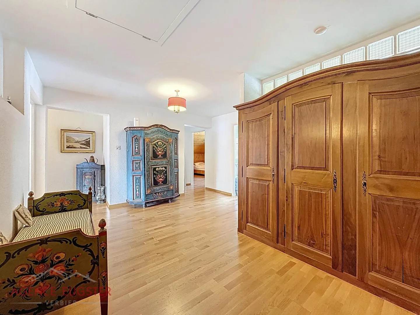 5-room apartment - Photo 4 of 11