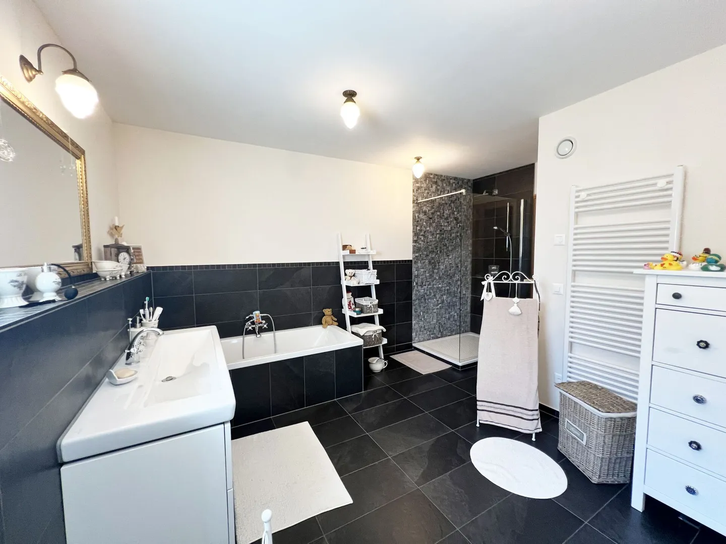 Einzigartiges, freistehendes Schwedenhaus mit herrlicher Fernsicht - Foto 8 von 11