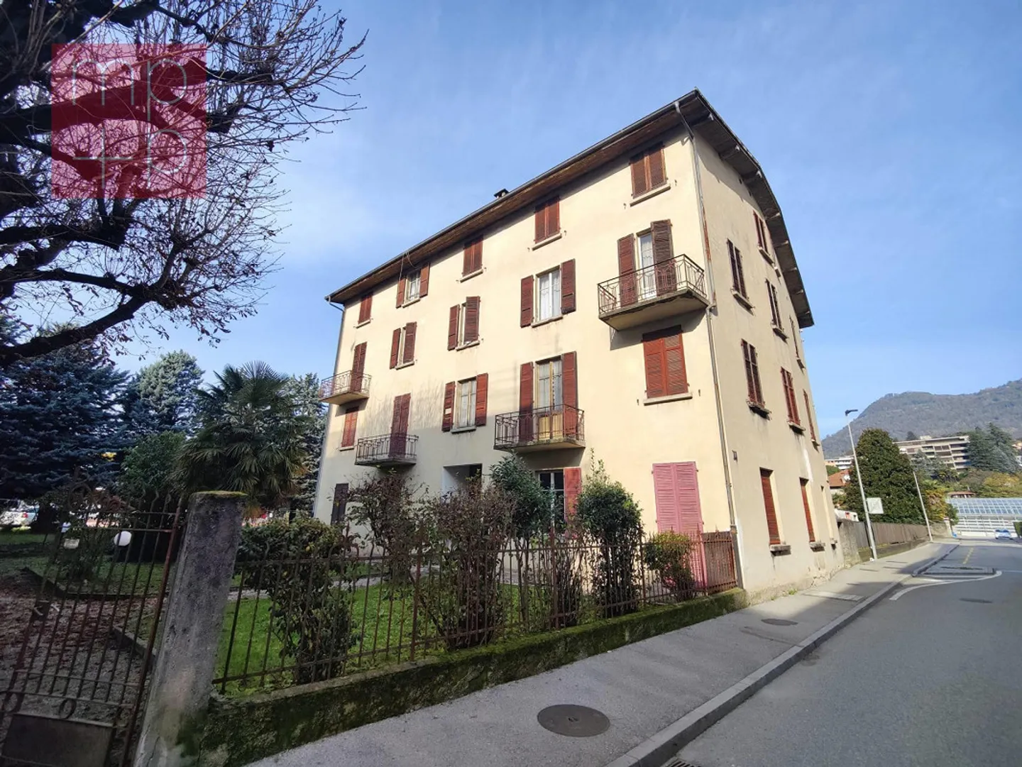 Mehrfamilienhaus - Chiasso - Foto 1 von 8