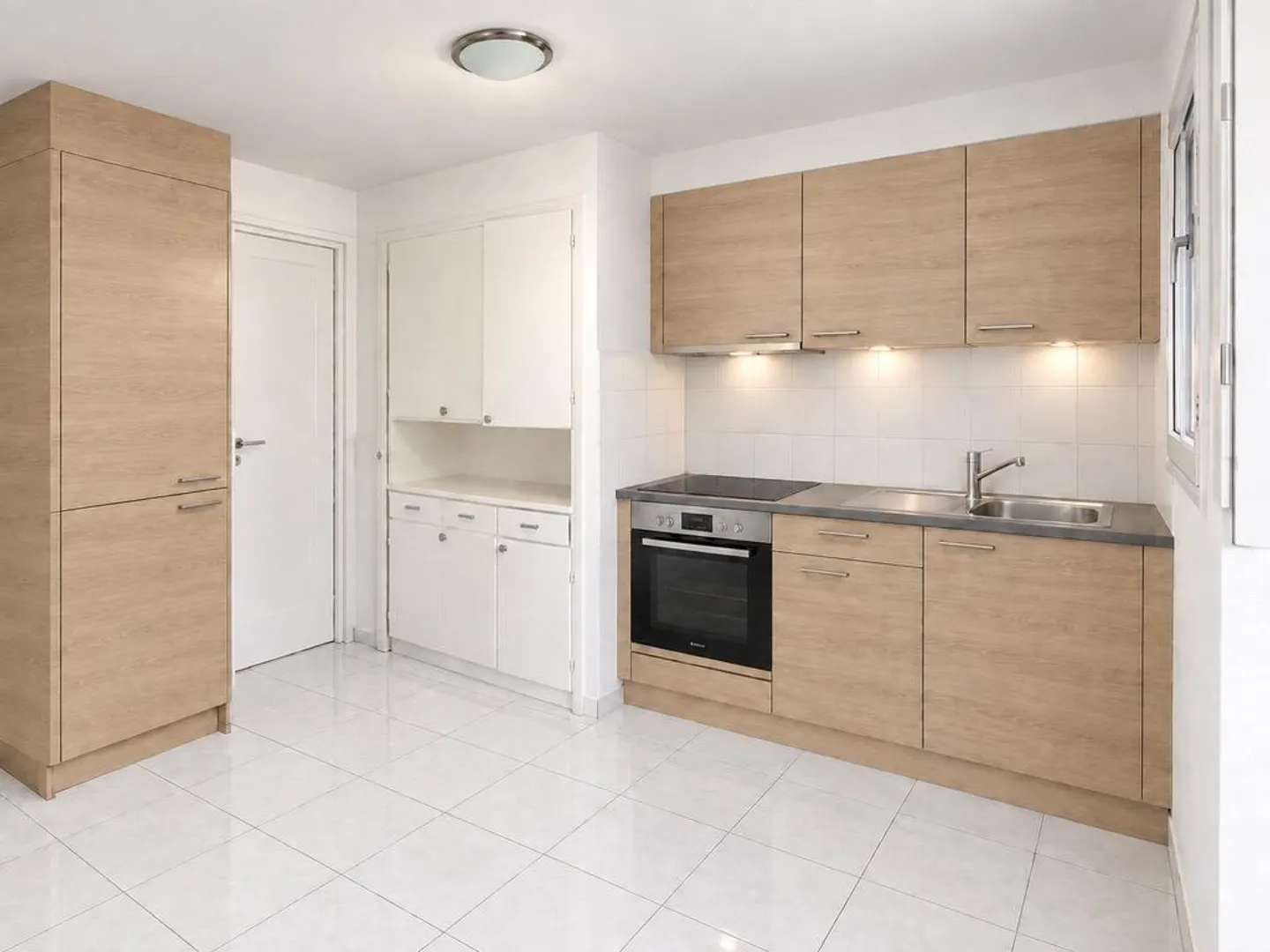 Charming 3.5-Room Apartment - Photo 1 of 4