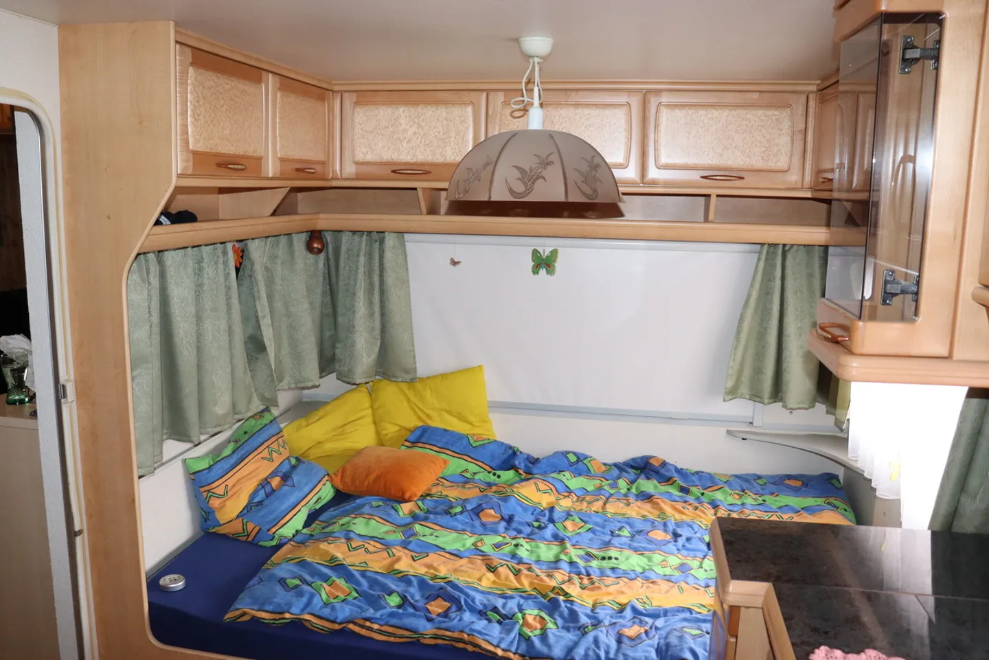 Charmantes 2.5-Zimmer-Campinghaus mit Sonnenterrasse in Raron VS - Foto 12 von 13