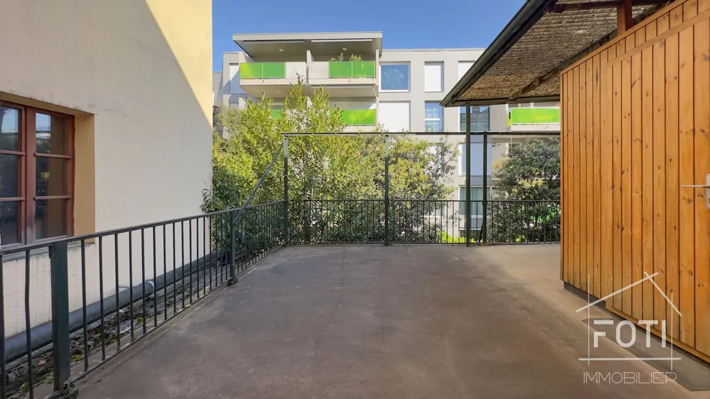 Mixed-Use Building in Monthey - Photo 9 of 13