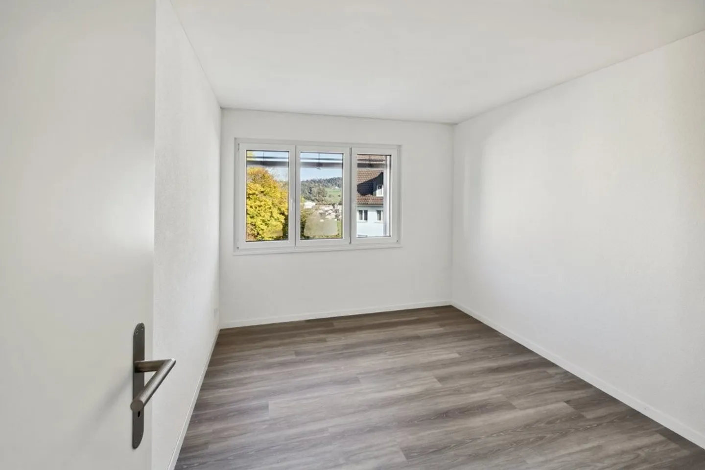Moderne Wohnung mit grossem Balkon - Foto 6 von 10